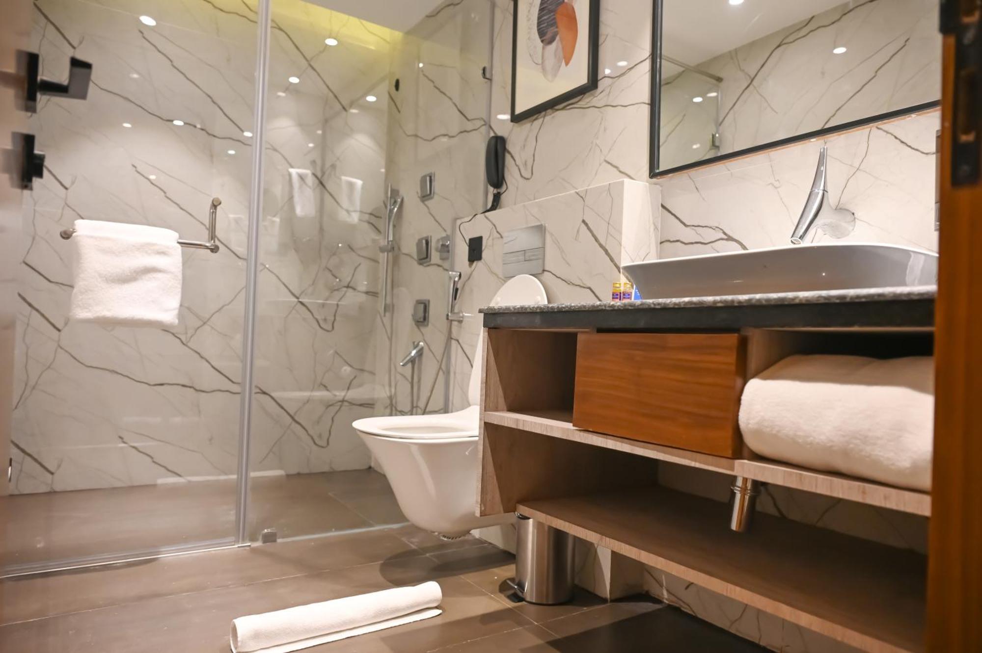 Ishaan Sarovar Portico Deoghar Ngoại thất bức ảnh