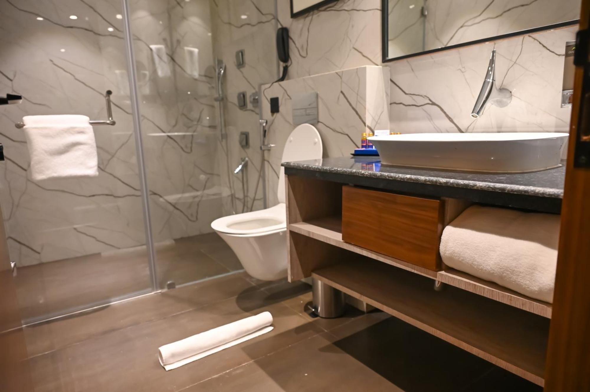 Ishaan Sarovar Portico Deoghar Ngoại thất bức ảnh
