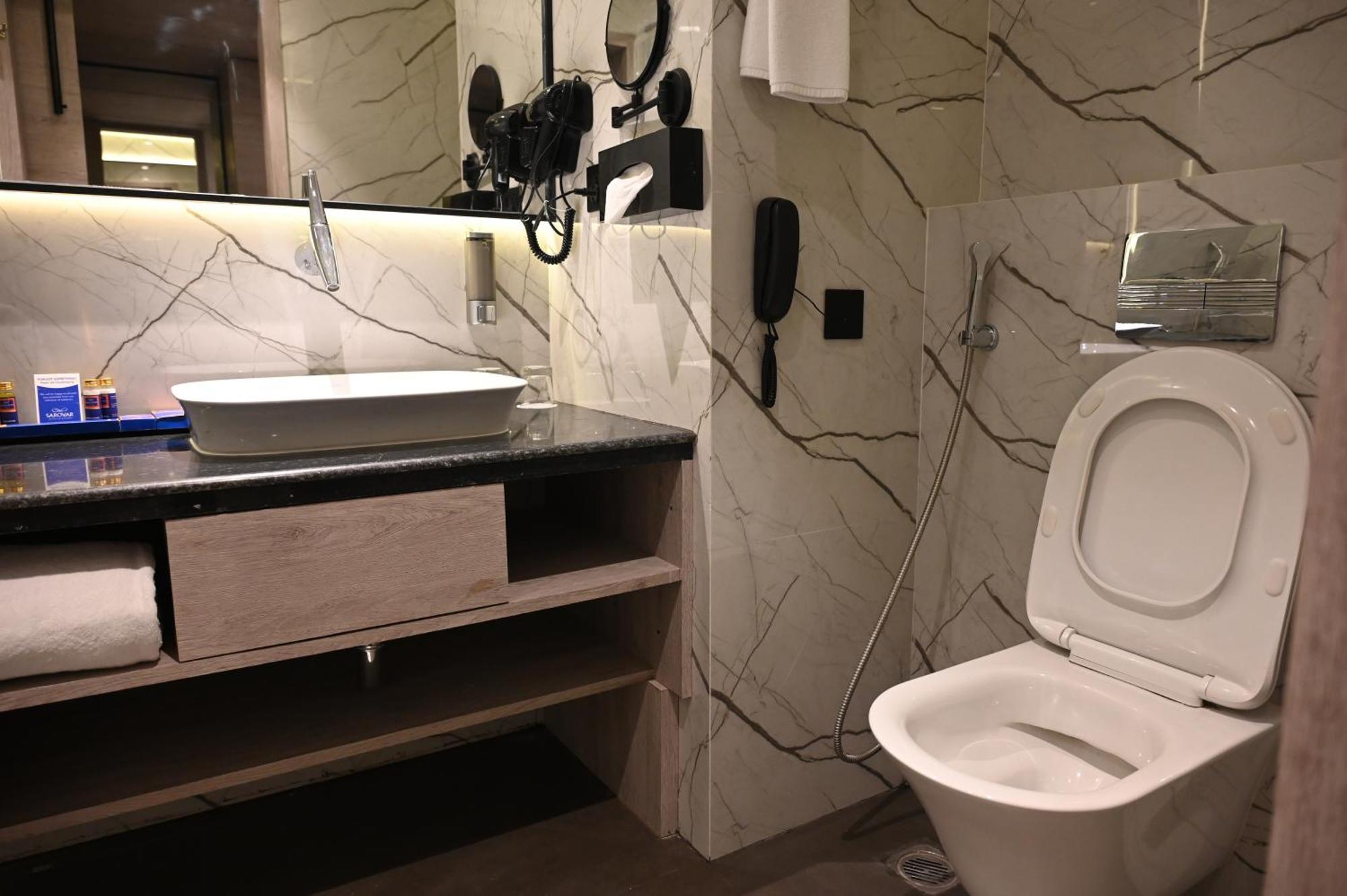 Ishaan Sarovar Portico Deoghar Ngoại thất bức ảnh